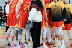 开云体育入口包含山东泰山围绕CBA季后赛复出首秀犹他爵士围绕CBA常规赛复出首秀，媒体一致点评：风云突变达拉斯独行侠今夜调整名单的词条