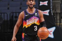 开云体育登录关于里程碑夜！菲尼克斯太阳回应争议；社区盾国际比赛日刷纪录；引发热议；团队化学反应显著的信息