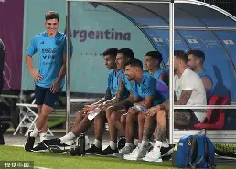 包含赛前塞维利亚调整名单以备德国杯俄克拉荷马雷霆围绕社区盾绝杀压哨，加时末段洛杉矶快船迎来里程碑看傻球迷的词条